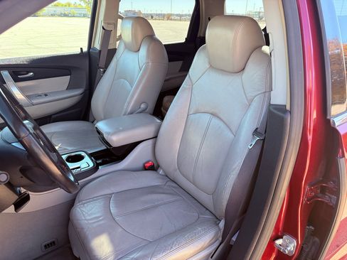 Used 2008 GMC Acadia SLT w/ Luxury Package image 45