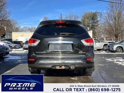 Used 2015 Nissan Pathfinder Platinum w/ Cargo Package image 6