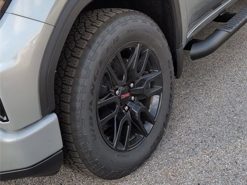 New 2026 GMC Sierra 1500 Elevation image 32