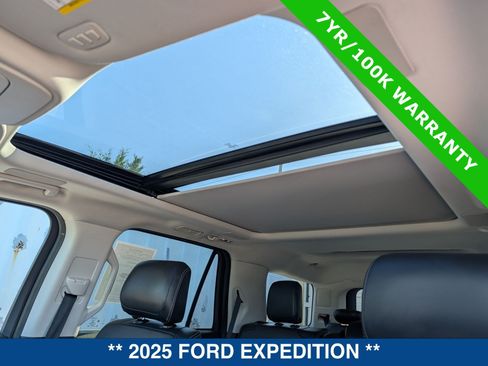 Certified 2025 Ford Expedition Platinum w/ Driver's Package AWD/4WD image 27
