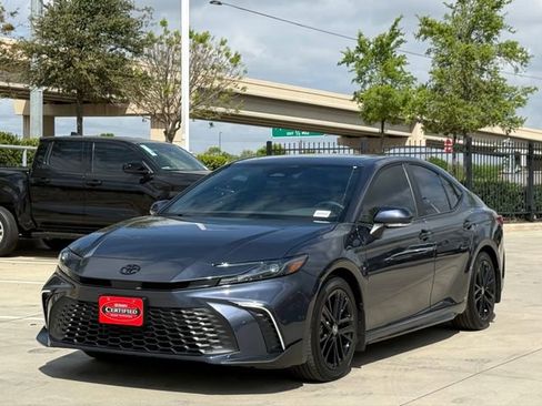 Used 2026 Toyota Camry SE w/ Convenience Package FWD image 6