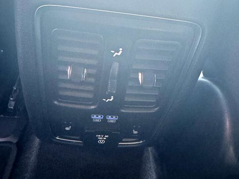 Used 2018 Dodge Durango Citadel w/ Technology Group image 18