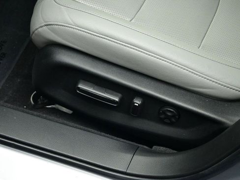 Used 2020 Honda Accord Touring image 20