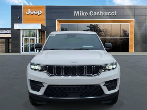 New 2025 Jeep Grand Cherokee Laredo X image 2