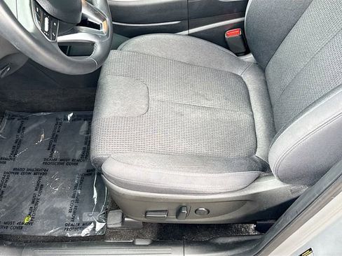 Used 2023 Hyundai Santa Fe SEL FWD image 19