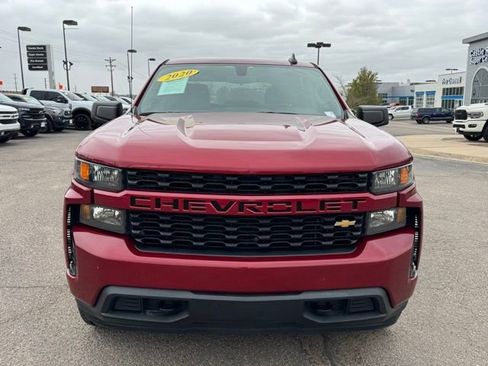 Used 2020 Chevrolet Silverado 1500 Custom w/ Custom Value Package image 9