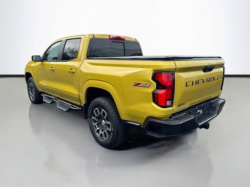 Used 2023 Chevrolet Colorado Z71 w/ Z71 Convenience Package 2 AWD/4WD image 5