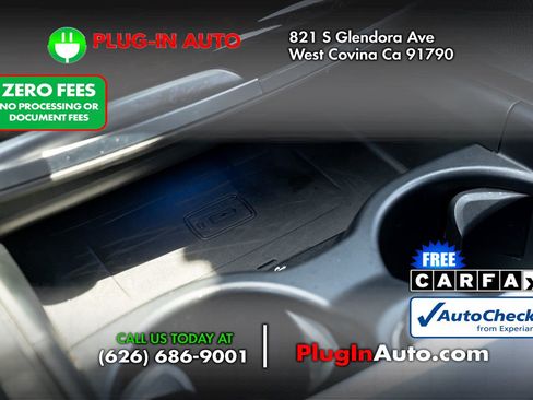 Used 2019 BMW 530e xDrive w/ Premium Package AWD/4WD image 28