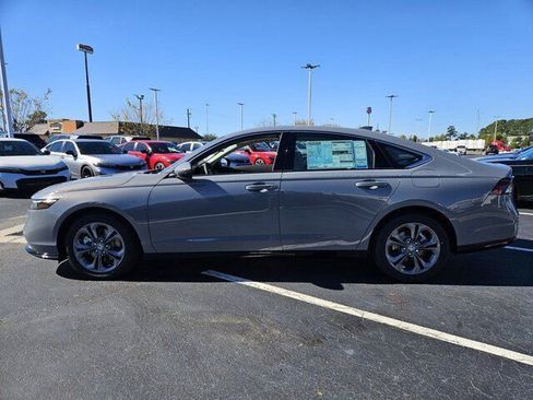 New 2025 Honda Accord EX-L image 4