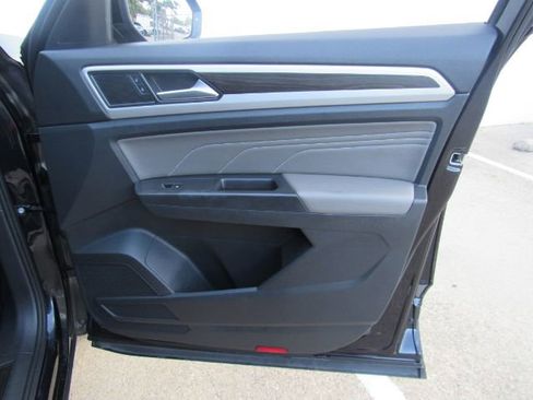 Used 2023 Volkswagen Atlas SE FWD image 19