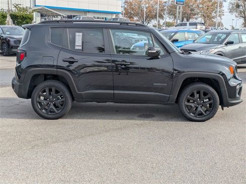 Used 2023 Jeep Renegade Altitude w/ Sun/Sound Group image 2
