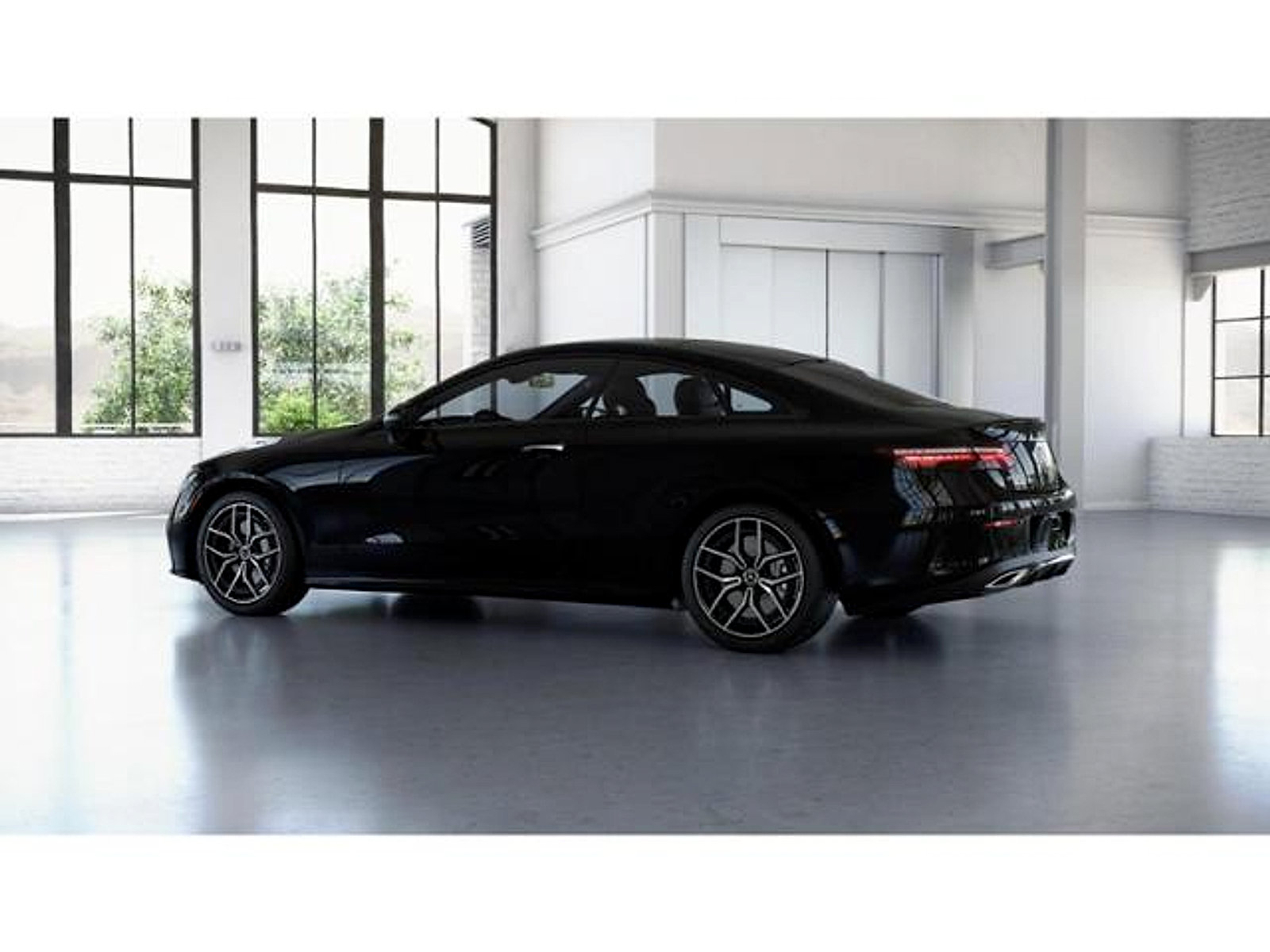 Used 2023 Mercedes-Benz E 450 Coupe image 31