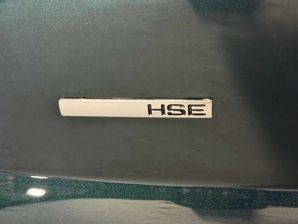 Used 2016 Land Rover Range Rover Sport HSE AWD/4WD image 9