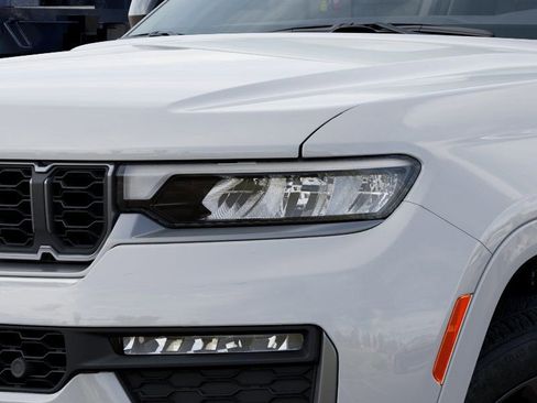 New 2026 Jeep Grand Cherokee Limited Reserve image 10