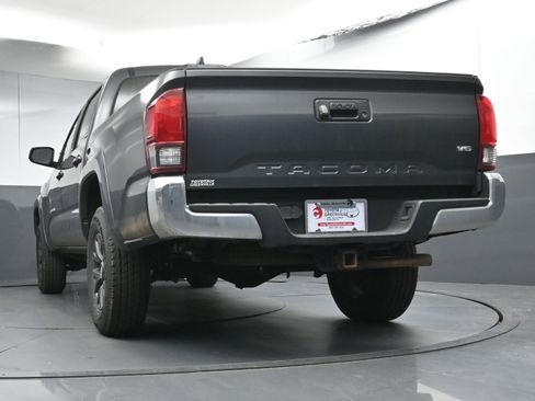 Used 2020 Toyota Tacoma SR5 image 28