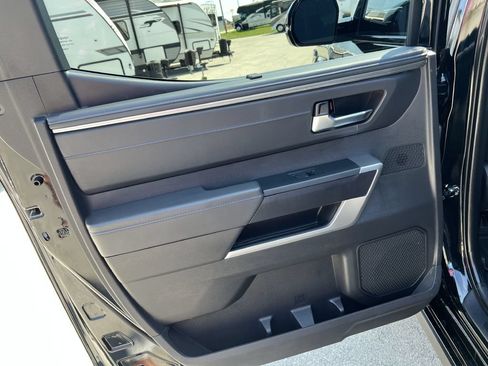 Used 2024 Toyota Tundra Platinum AWD/4WD image 16