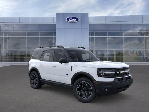 New 2025 Ford Bronco Sport Outer Banks w/ Outer Banks Tech Package+ AWD/4WD image 8