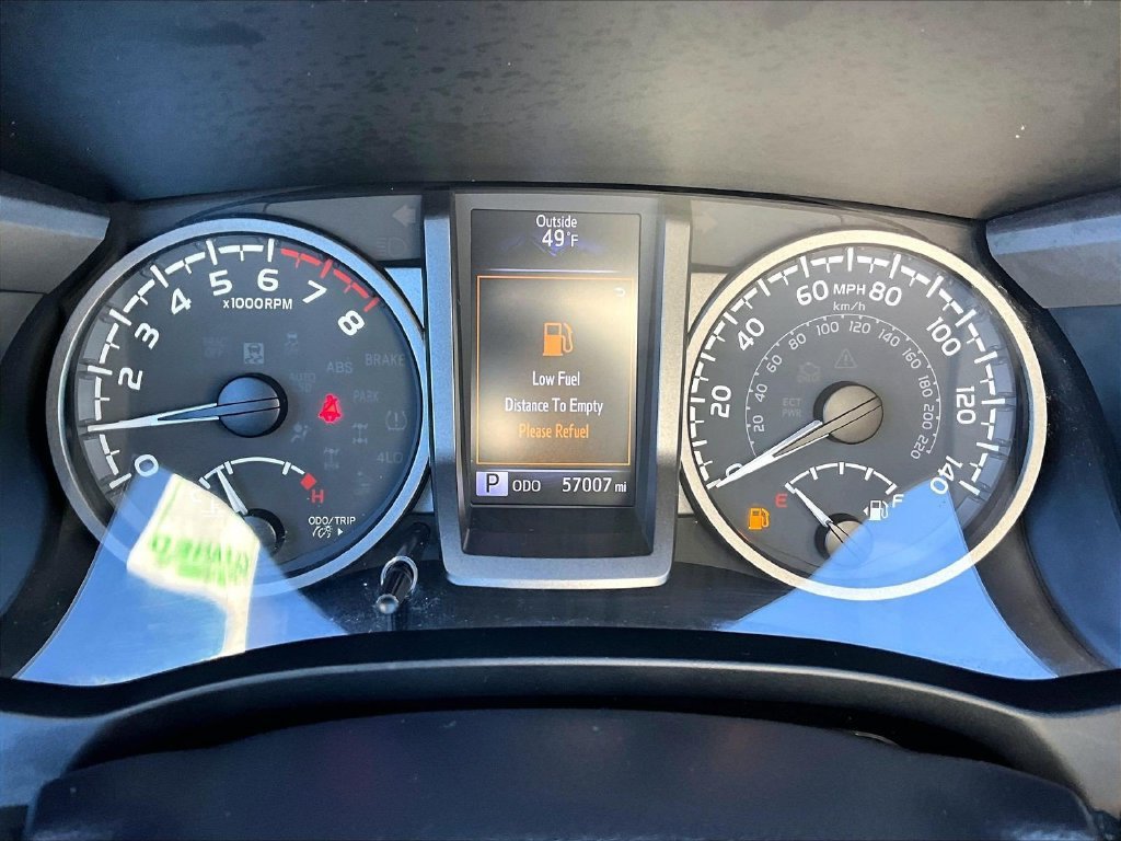 Used 2022 Toyota Tacoma TRD Sport AWD/4WD image 24