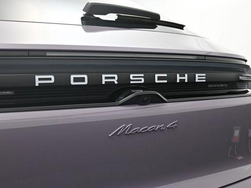Certified 2025 Porsche Macan 4 Electric image 14