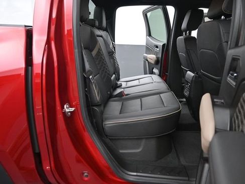 Used 2023 GMC Canyon Denali AWD/4WD image 15