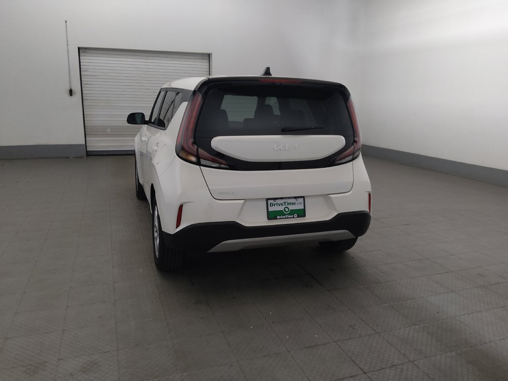 Used 2025 Kia Soul S FWD image 6