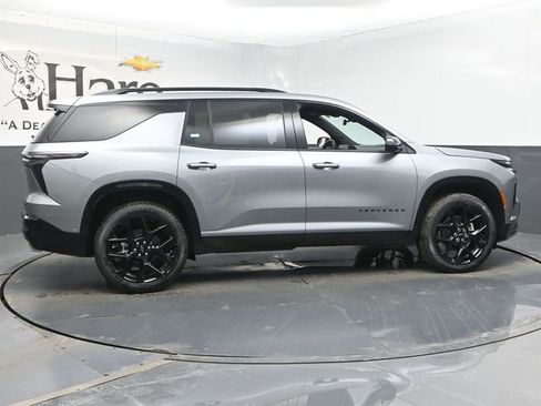 New 2026 Chevrolet Traverse RS w/ LPO, Floor Liner Package image 16