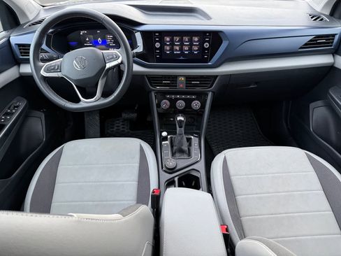 Used 2023 Volkswagen Taos SE image 10