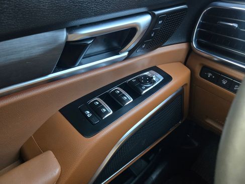 Used 2023 Kia Telluride SX Prestige X-Pro image 23