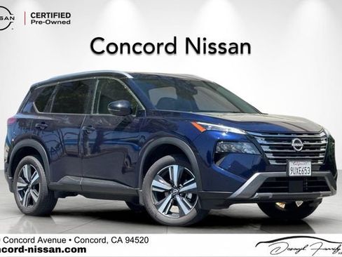 Certified 2025 Nissan Rogue SL w/ SL Premium Package AWD/4WD image 1