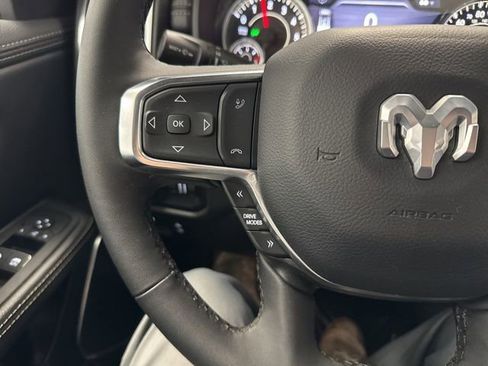 Used 2025 RAM 1500 Laramie image 40