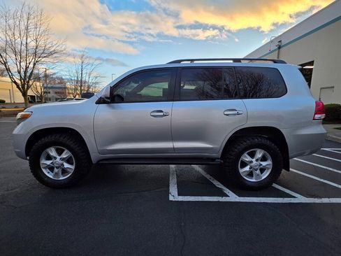 Used 2008 Toyota Land Cruiser image 3