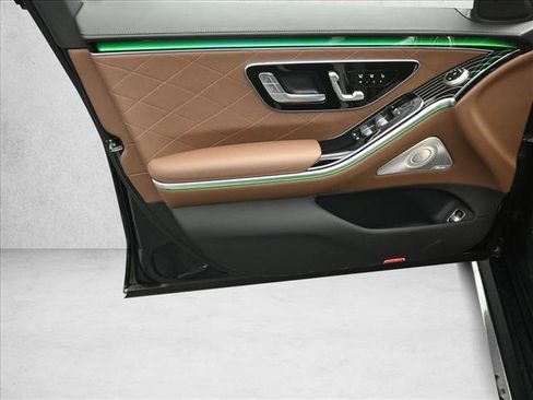New 2026 Mercedes-Benz S 580 4MATIC Sedan image 10