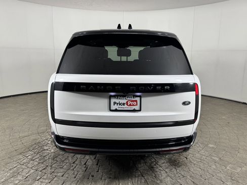 Used 2023 Land Rover Range Rover SE image 6