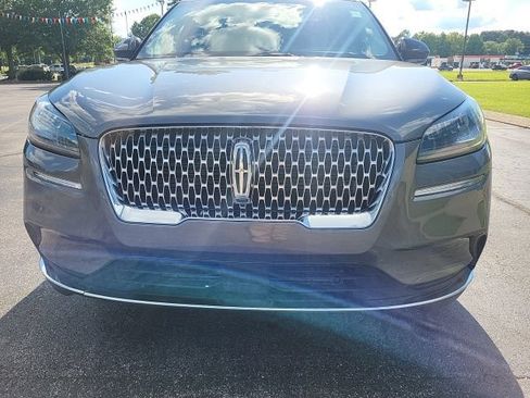 Used 2022 Lincoln Corsair AWD w/ Premium Package image 7