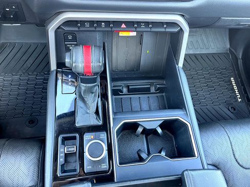 Used 2022 Toyota Tundra Limited image 17