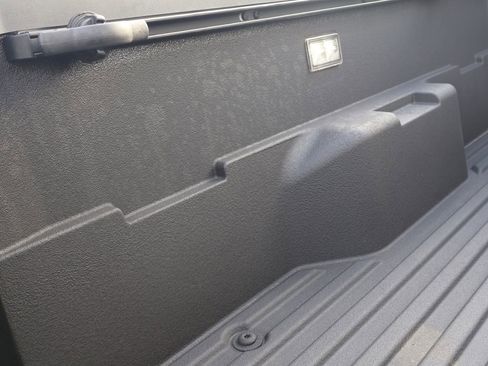 Used 2025 Toyota Tacoma TRD Sport image 36