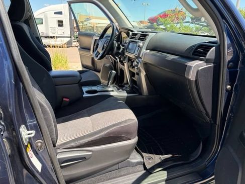Used 2016 Toyota 4Runner SR5 AWD/4WD image 22