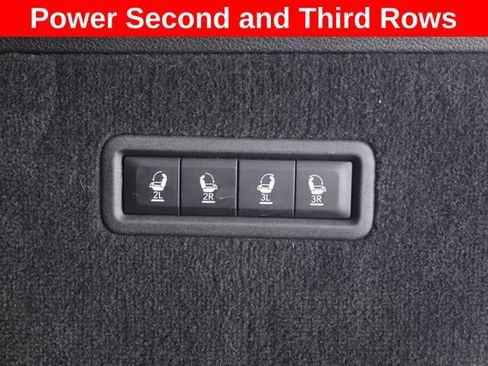 Used 2025 Jeep Grand Wagoneer 4WD image 37