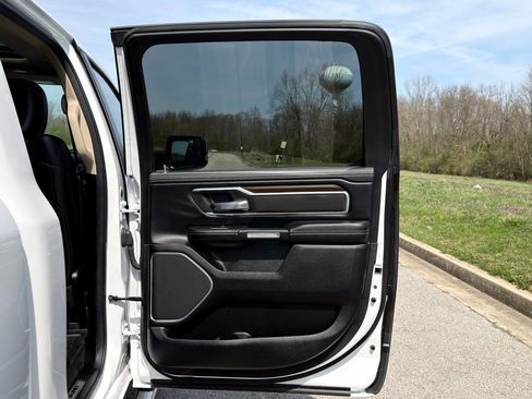 Used 2021 RAM 1500 Laramie image 32