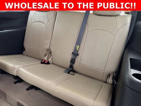 Used 2012 GMC Acadia SLT image 17