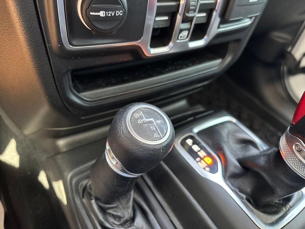 Used 2022 Jeep Wrangler Unlimited Sport AWD/4WD image 43