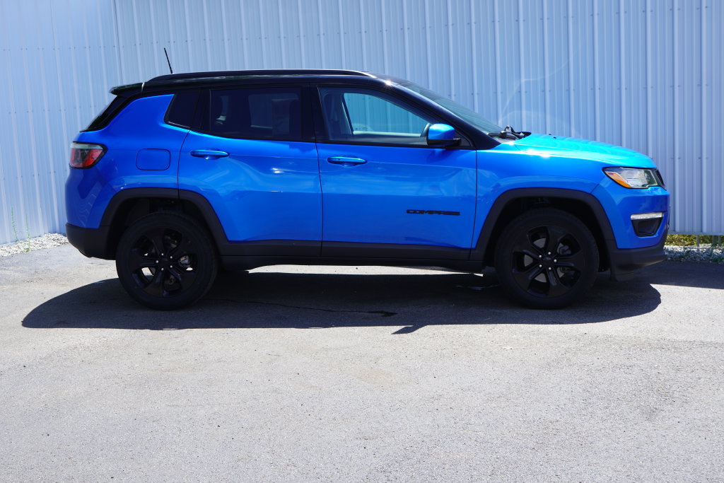 Used 2019 Jeep Compass Latitude AWD/4WD image 2