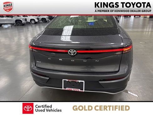 Certified 2023 Toyota Crown XLE image 7