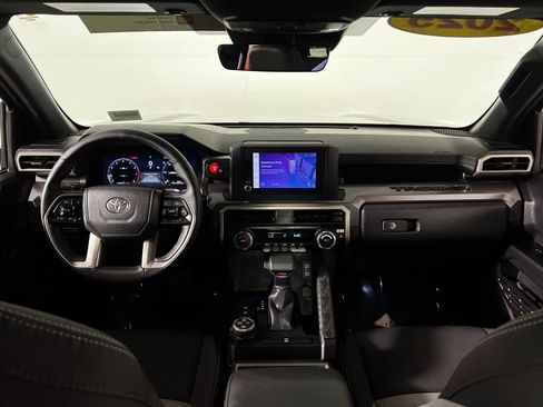 Certified 2025 Toyota Tacoma TRD Off-Road image 22