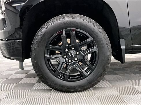 Used 2025 Chevrolet Silverado 1500 RST AWD/4WD image 10
