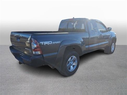 Used 2015 Toyota Tacoma PreRunner image 4