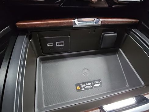 Used 2023 GMC Yukon XL Denali Ultimate image 21