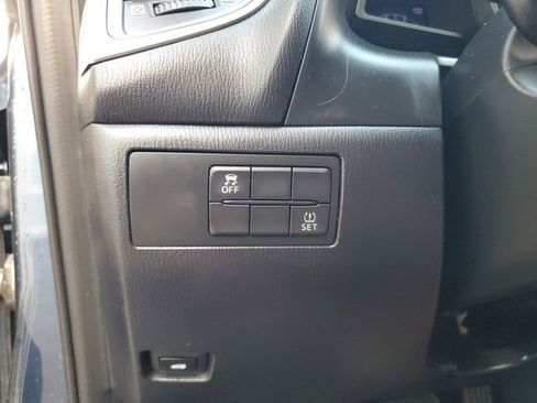 Used 2018 MAZDA MAZDA3 Sport w/ Preferred Equipment Package image 29