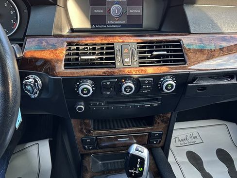 Used 2008 BMW 535xi Sedan image 17