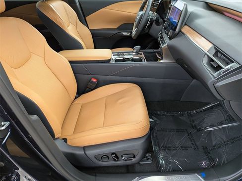 Certified 2025 Lexus RX 350h image 36